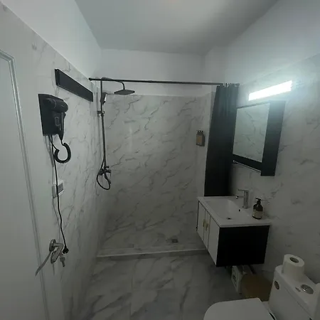 Apartman Ac Wifi Plaja 5 Min Saturn